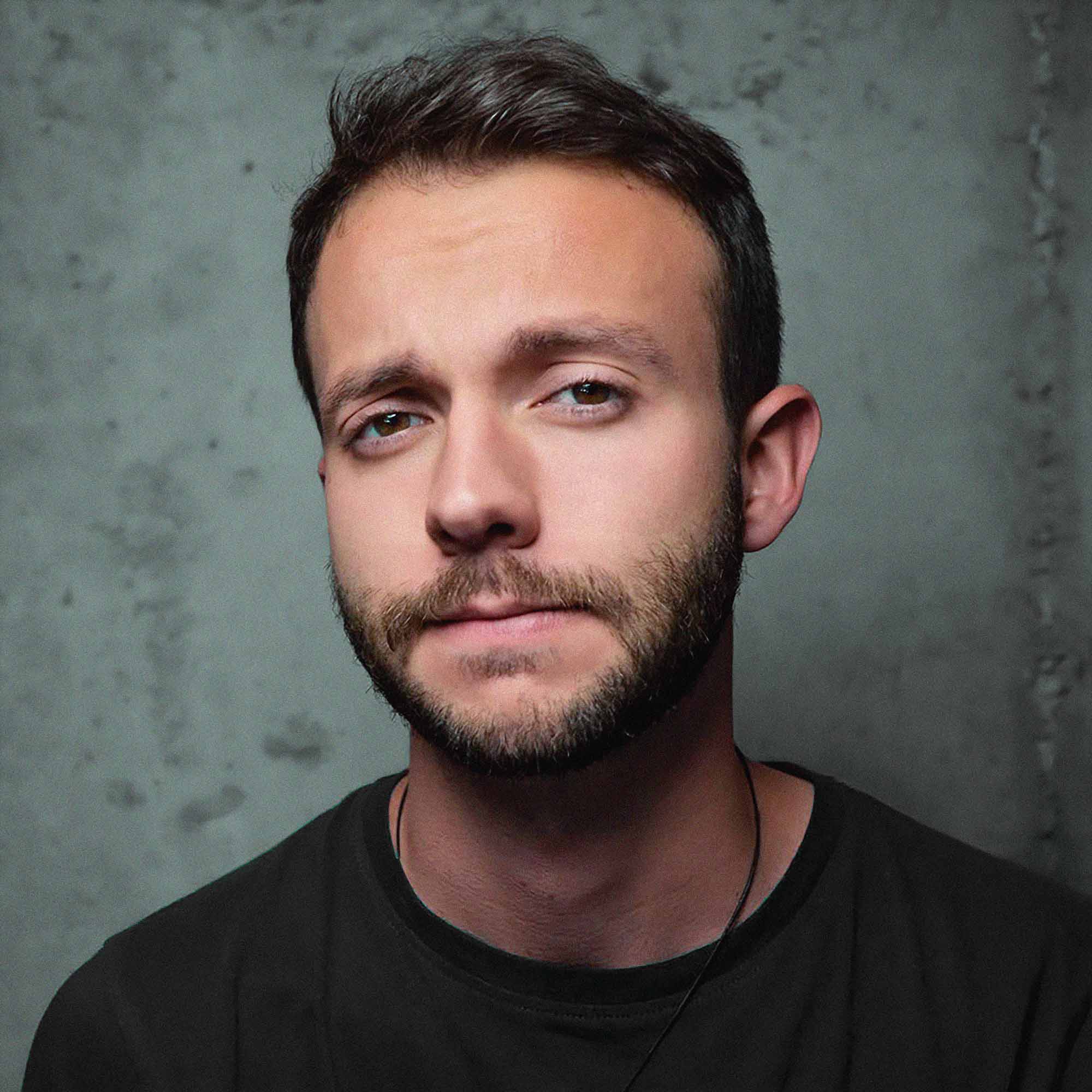 Retrato de Manu Esbozo
